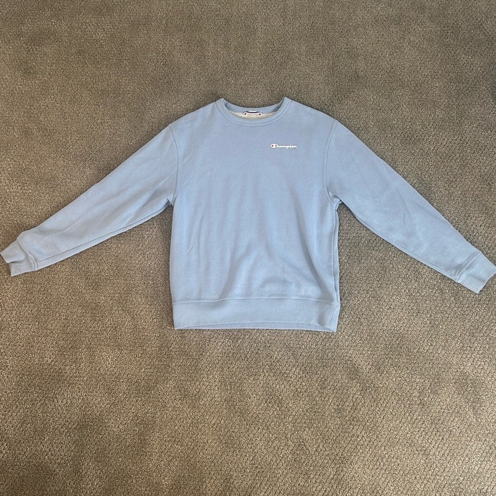 Light Blue Women’s Champion Crewneck: Authentic Athleticwear